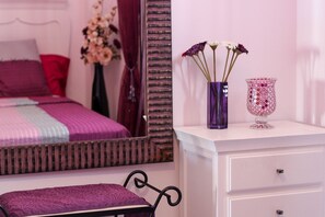 2 bedrooms, in-room safe, free WiFi, bed sheets