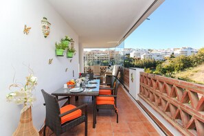Outdoor dining - Amazing place with large terrace and BBQ (Mijas Costa)