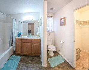 風筒、提供毛巾、番梘、洗頭水