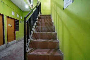 Staircase - OYO Life 93061 Kost Vicky Syariah (Sidoarjo)