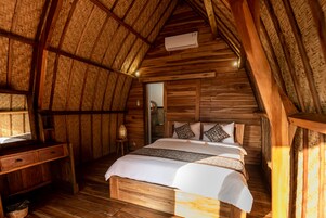 Vila luxo | 2 quartos, escrivaninha, Wi-Fi de cortesia