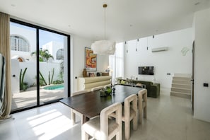 Villa, 1 habitación, para no fumadores, vista a la alberca | Comedor