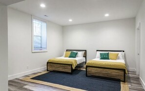 6 habitaciones, escritorio, tabla de planchar con plancha y wifi gratis