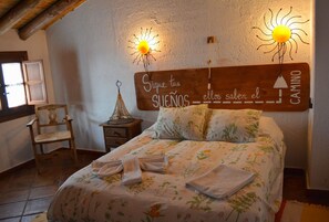 1 bedroom, Internet, bed sheets - La Carrihuela Amarilla Country House (Algodonales)