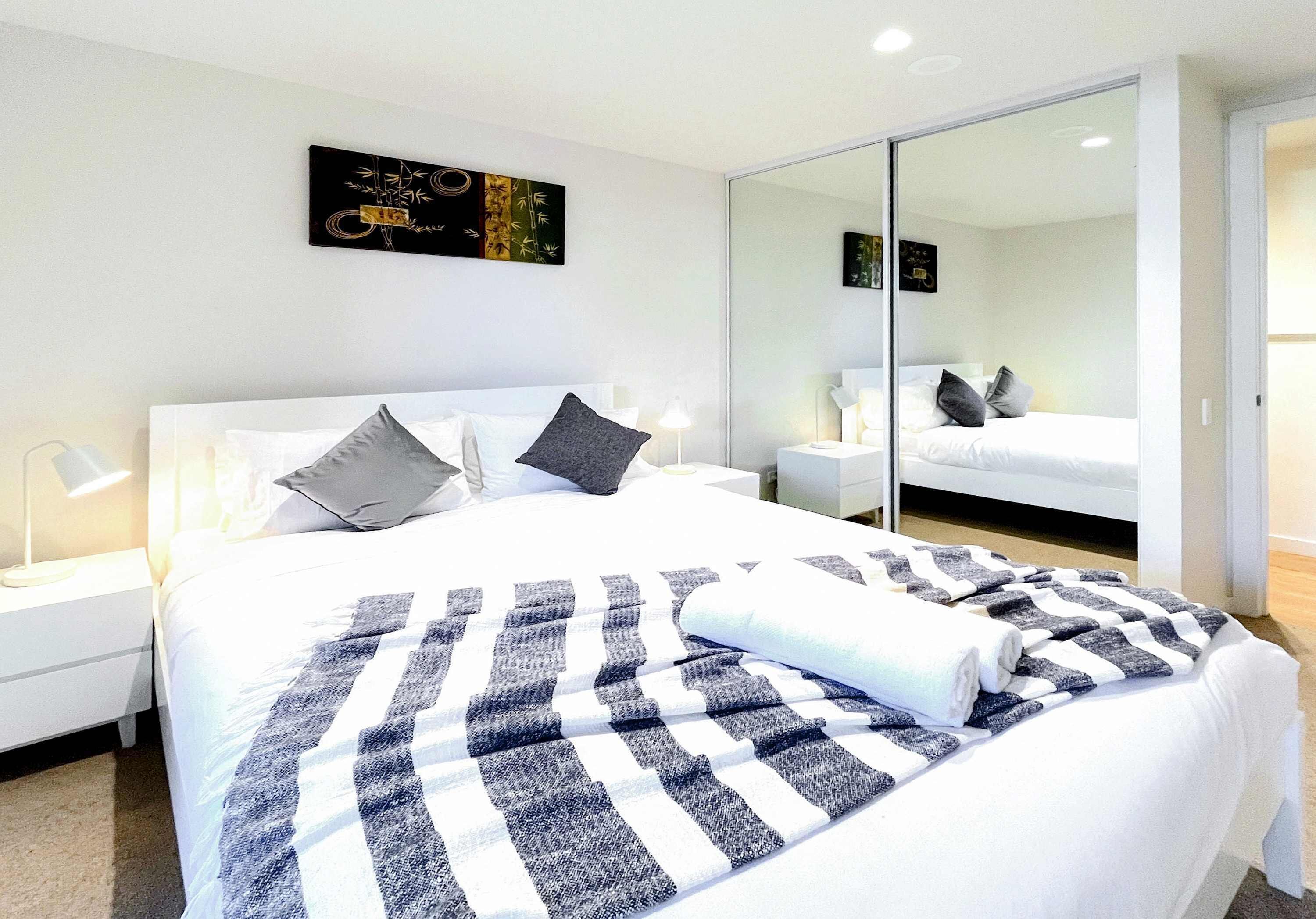 2 soverom, strykejern/-brett, wi-fi og sengetøy