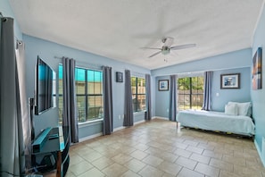 3 habitaciones, tabla de planchar con plancha y wifi gratis