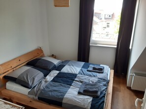1 bedroom, free WiFi, bed sheets