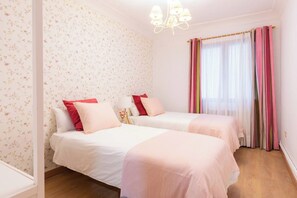 2 bedrooms, iron/ironing board, WiFi, bed sheets - Apartamento junto al Ayuntamiento - by wehomes (Santander)