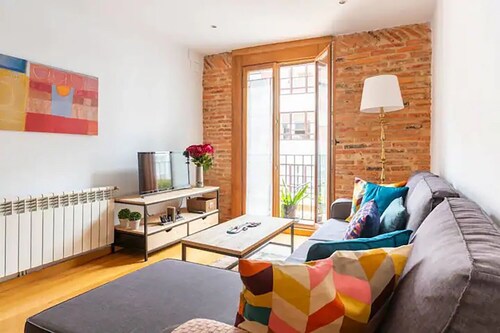 Apartamento junto al Ayuntamiento - by wehomes