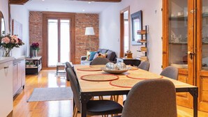 Dining - Apartamento junto al Ayuntamiento - by wehomes (Santander)