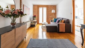 Living area - Apartamento junto al Ayuntamiento - by wehomes (Santander)