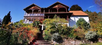 Apartment 'Haus Katz' with Lake View, Private Terrace and Wi-Fi