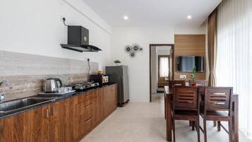 Studio | In-room dining