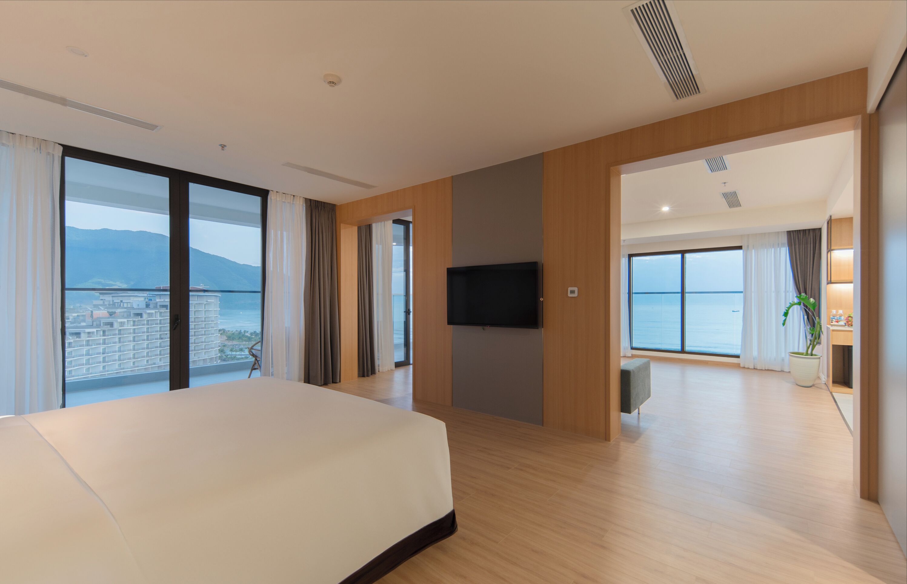 Executive Suite, Ocean View | Living area | 42-inch Smart TV with digital channels, ping pong