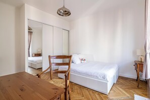 2 Schlafzimmer, Bügeleisen/Bügelbrett, Internetzugang, Bettwäsche