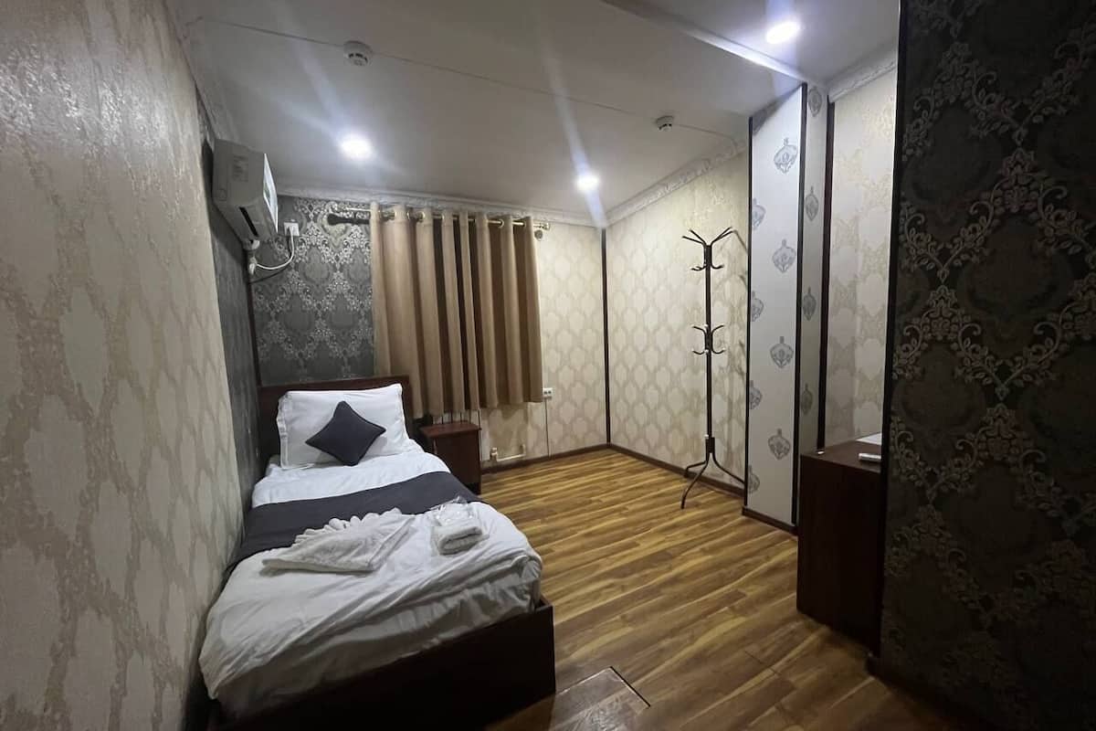 Economy Single Room | Living area