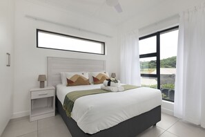 Apartment (3 Bedrooms) | Free WiFi - Ballito Village 341 (Ballito)