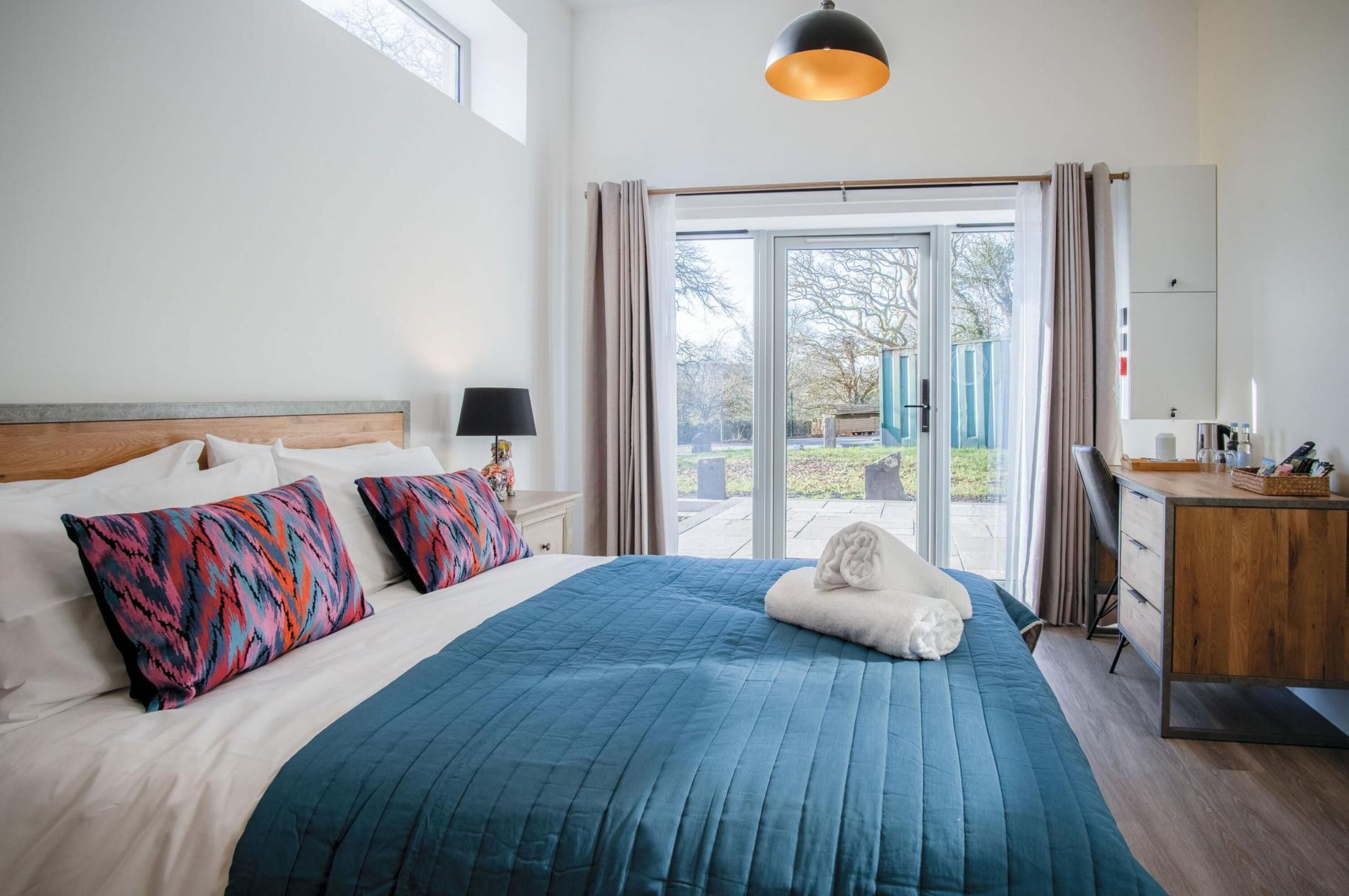 Room 11 The Sleeping Giant Pen Y Cae Inn, Swansea Reviews & Hotel