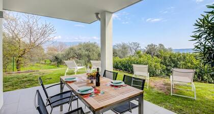 Casa Oleandri Shared Pool And Lake View