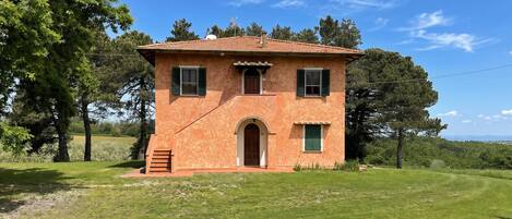Family Apartment, Multiple Bedrooms, 2 Bathrooms, Mountainside (Quercia 1 - Relax in Tuscany) | Exterior