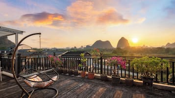 Comfort Penthouse, 3 Bedrooms | Terrace/patio