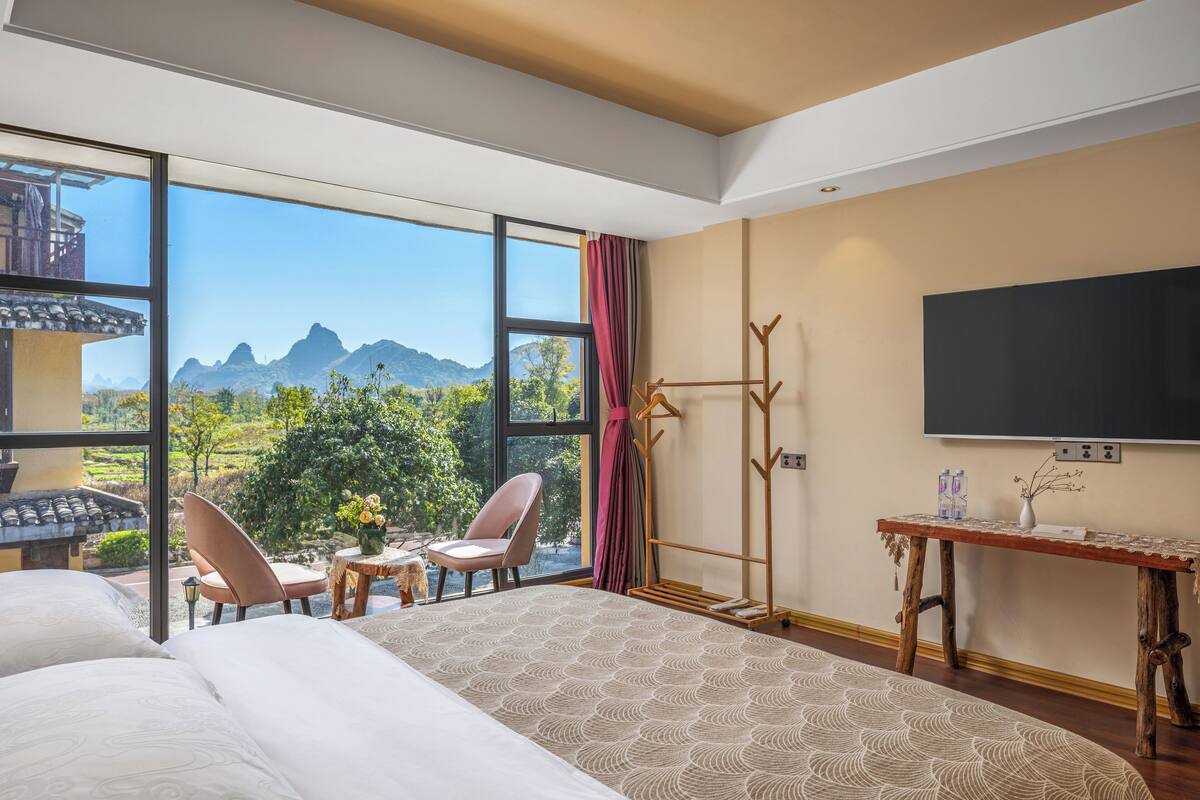 Blackout curtains, iron/ironing board, free WiFi, bed sheets