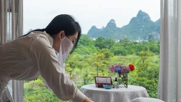 Deep-tissue massages, massages