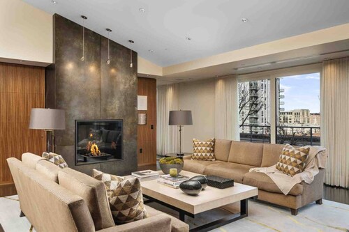 Luxury Penthouse Living, Breathtaking Views, Huge Wraparound Deck, All New Decor, Two Parking Spots