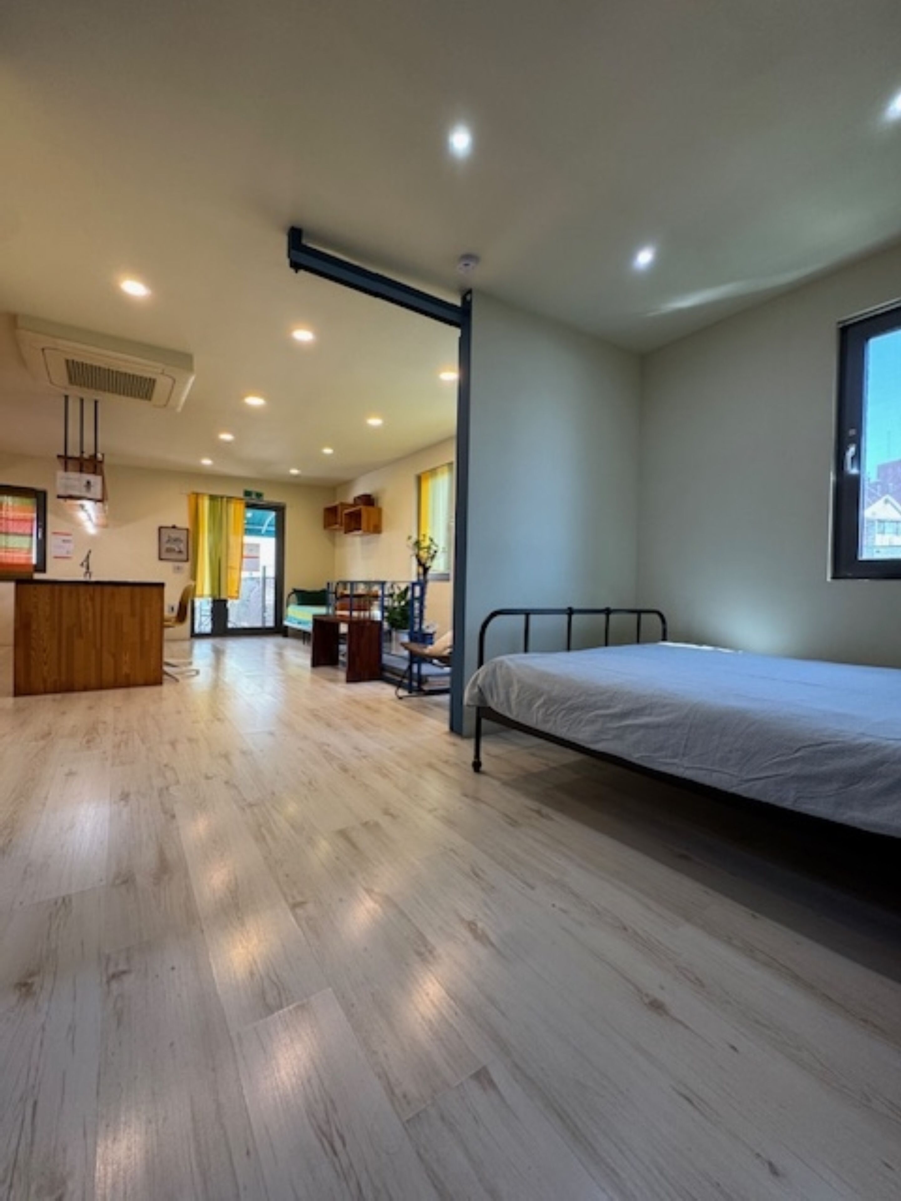 Exclusive Studio Suite (non-Korean nationals only) | 거실 공간