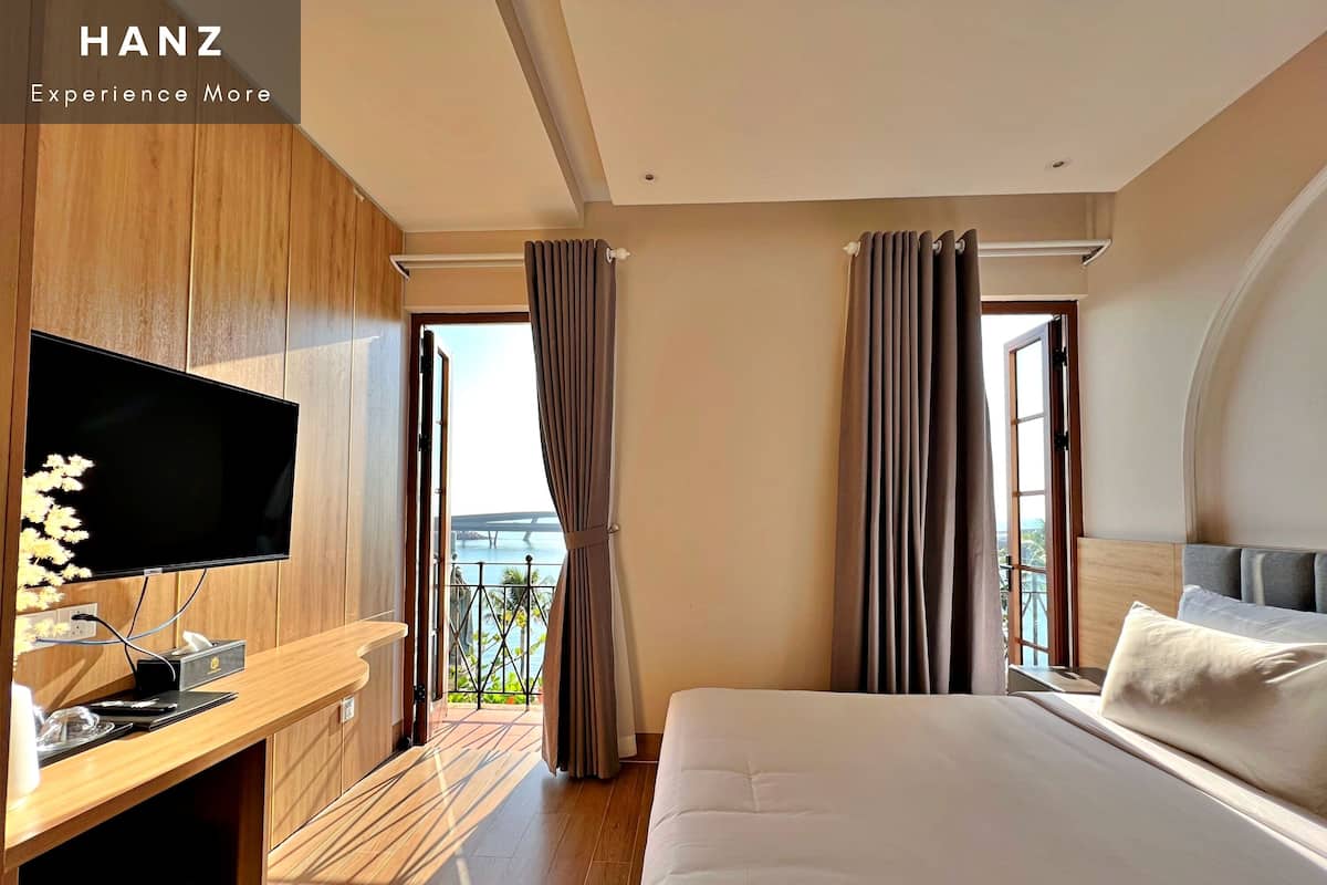 Deluxe Double Room, 1 Queen Bed, Balcony, Sea View