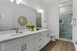 صورة غير مصنفة، 4 من 6، زرّ