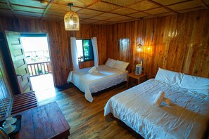 Minibar, individuelt dekorert, individuelt innredet og skrivebord