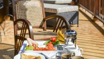 Design Villa, 3 Bedrooms | Terrace/patio