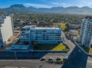 Interior - Searenity (Cape Town)