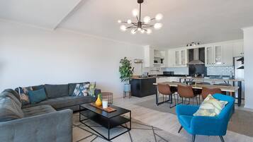 Apartment (3 Bedrooms) | Innenbereich
