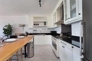 Interior - Searenity (Cape Town)