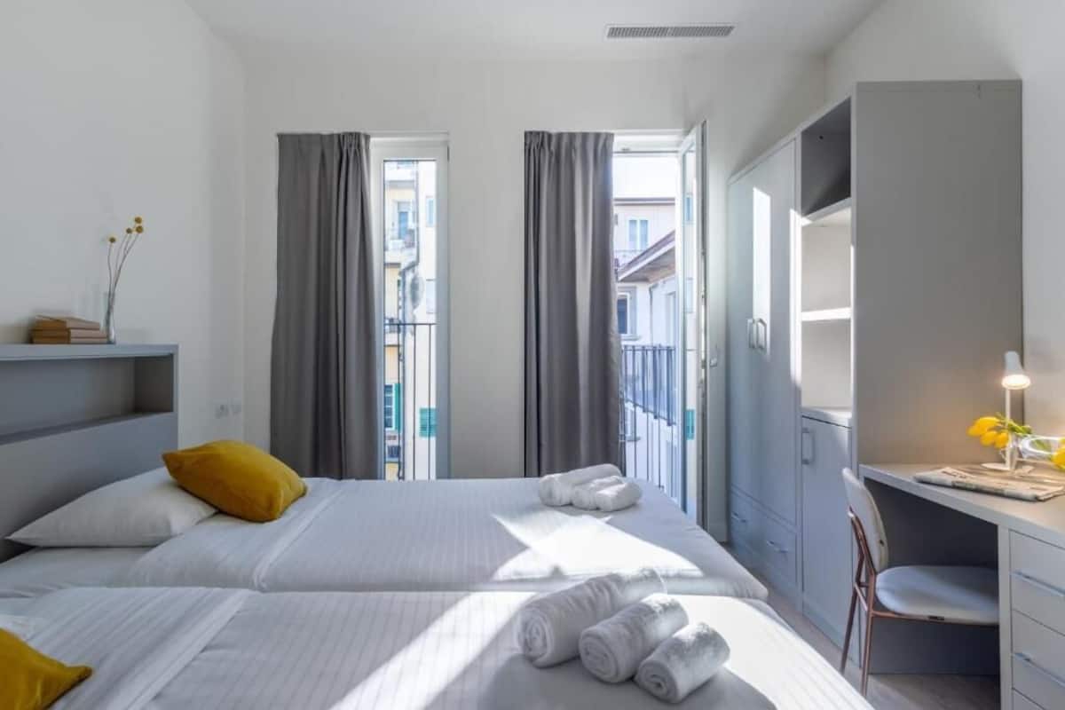 Doppia Premium | 1 camera, minibar, una cassaforte in camera, una scrivania