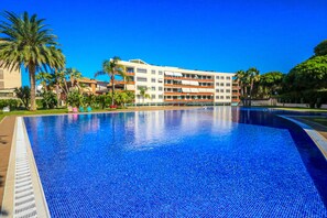 Pool - SOL Cambrils Park 18 (Cambrils)