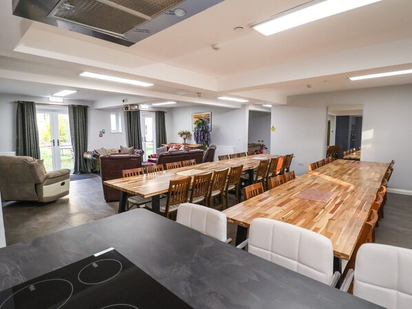 Dining - The Bevan (Caernarfon)