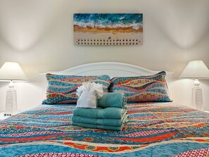 5 bedrooms, WiFi, bed sheets