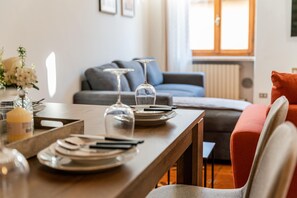 Lägenhet Comfort - sjöutsikt - vid sjön | Eget kök | Mikrovågsugn, ugn, spishäll och espressobryggare