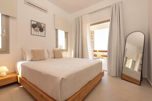 2 bedrooms, in-room safe, iron/ironing board, travel crib