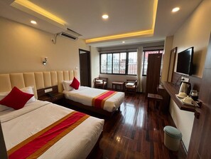 Tremannsrom – familie | Skrivebord og wi-fi (inkludert)