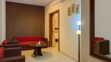 1 bedroom, Egyptian cotton sheets, premium bedding, down duvets