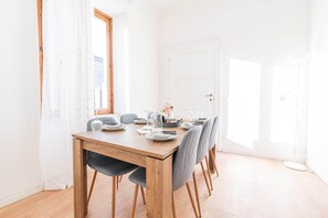 Economy Apartment, Multiple Beds, 2 Bathrooms, Lake View | Private kitchen - Centro storico & lago a Desenzano (Desenzano del Garda)