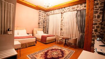 1 bedroom, in-room safe, free WiFi, bed sheets