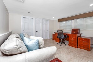 Interior - Water View Beach House with roof top deck and private beach (Lido Beach)
