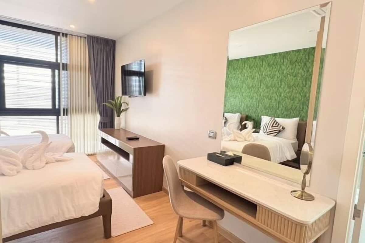 2 habitaciones y caja de seguridad en la habitación