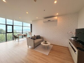 Quarto duplo luxo, 2 camas de solteiro | 2 quartos, cofres nos quartos, individualmente decorados