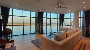Penthouse | Living area - NAKA-RAJ Escape Hotel (Nakhon Phanom)